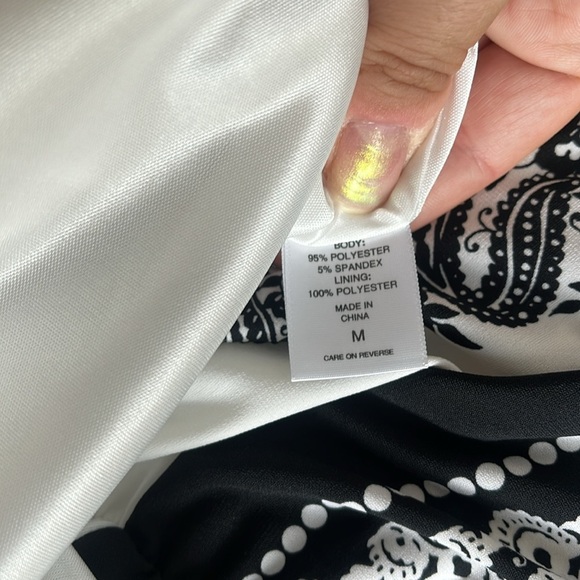 New York & Company Black and White One-Shoulder Dress - Picture 4 of 9